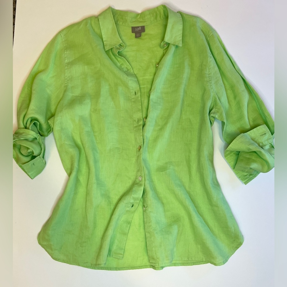 J. Jill linen shirt, perfect for summer!! Lightweight, cute and stylish